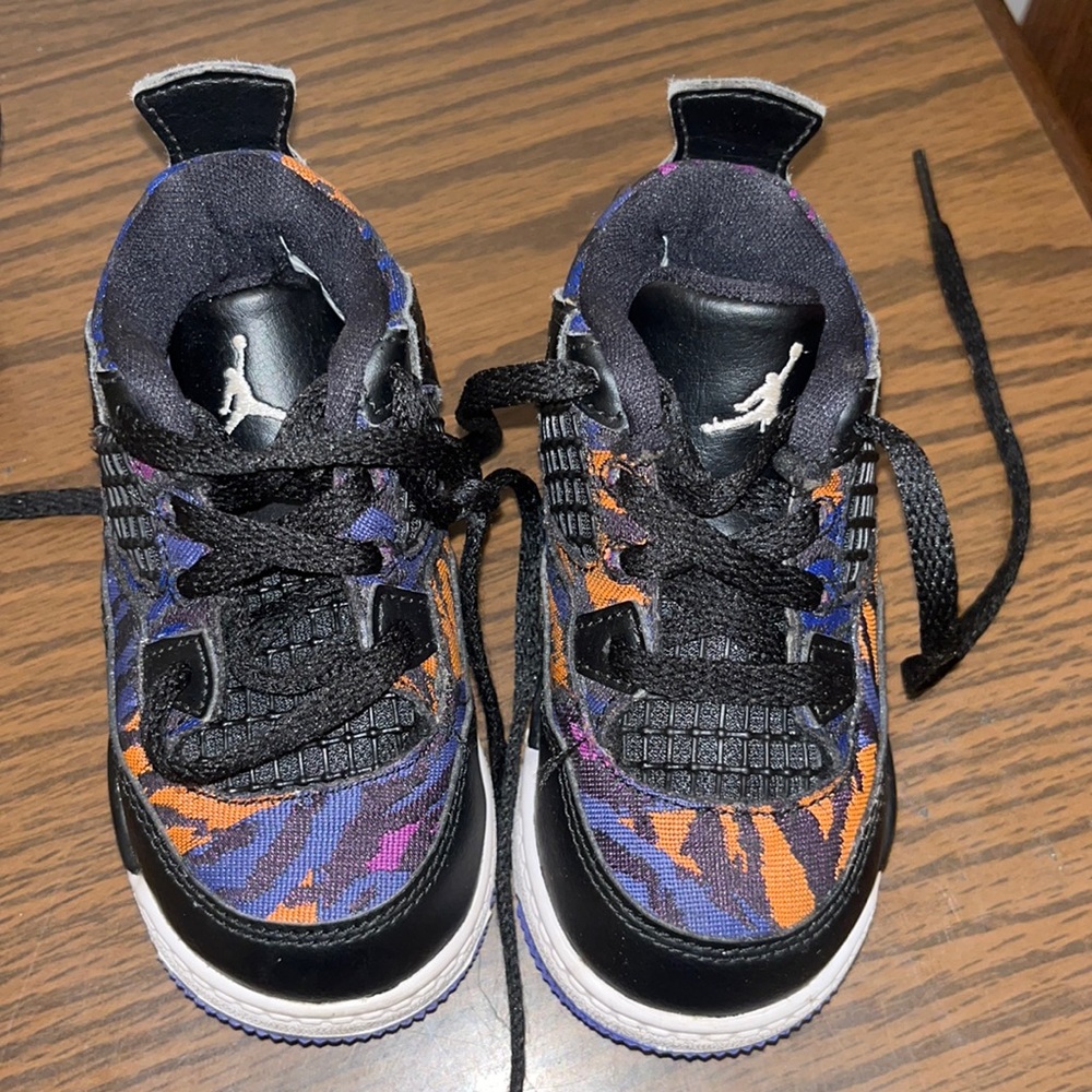 Toddler Jordan 4 size 5c Tiger stripe Purple Orange